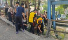 SINERGI TNI-POLRI DAN MUSPIKA, GERAKAN NASIONAL ASRI BERSIHKAN PASAR TEGAL DANAS