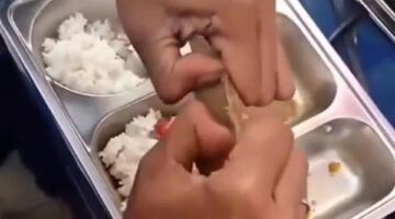 PROGRAM MAKAN BERGIZI GRATIS LAMPUNG BARAT DAPAT KRITIK, DAGING SAPI YANG DIHIDANGKAN DIKELUHKAN SEPERTI KARET