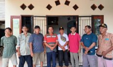 HASIL MUSYAWARAH WARGA PASIRAN JAYA: SUSUN KERANGKA DAN TIM, SIAPKAN PERBAIKAN JALAN SWADAYA SAMBIL TUNGGU DANA PEMERINTAH
